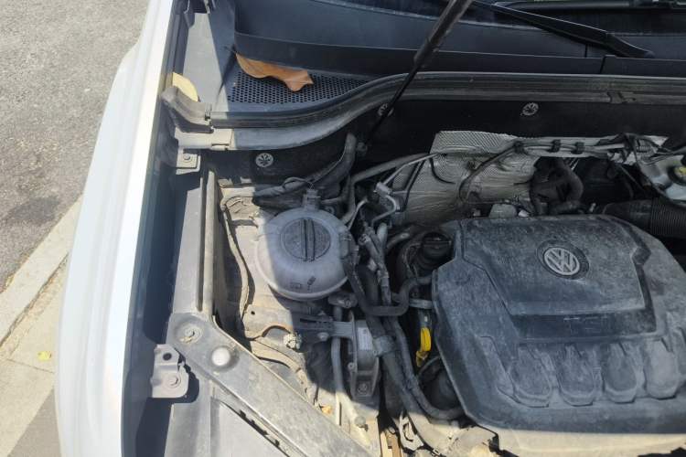Used Volkswagen Teramont 2017 330TSI Two-Wheel-Drive Comfort Edition Engine Bay Right