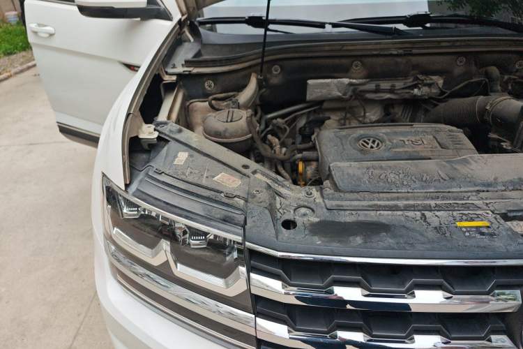 Used Volkswagen Teramont 2017 380TSI Four-Wheel Drive Luxury Edition Engine Bay Right