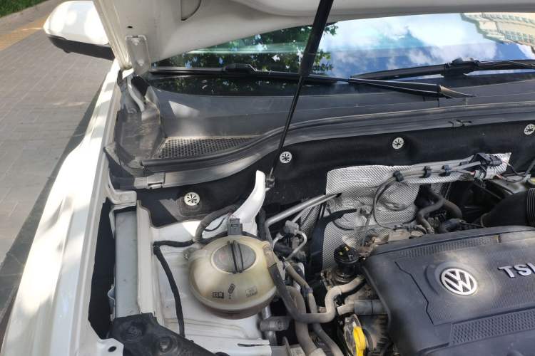 Used Volkswagen Teramont 2017 380TSI Four-Wheel Drive Luxury Edition Engine Bay Right