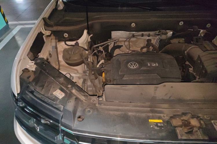 Used Volkswagen Teramont 2017 380TSI Four-Wheel Drive Luxury Edition Engine Bay Right