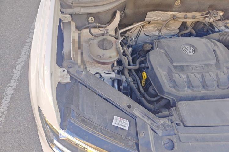 Used Volkswagen Teramont 2017 330TSI Two-Wheel-Drive Luxury Edition Engine Bay Right