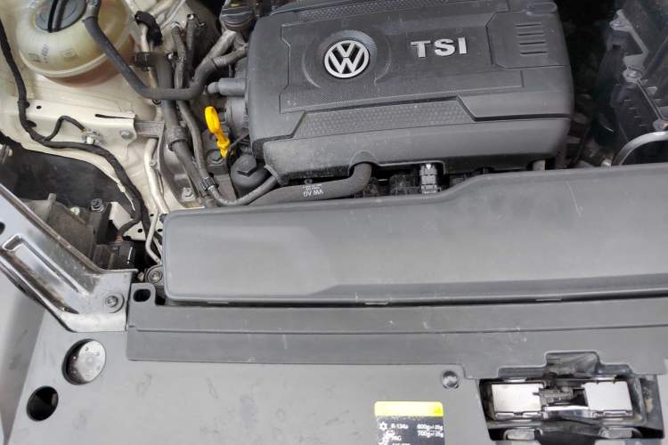 Used Volkswagen Teramont 2017 380TSI Four-Wheel Drive Luxury Edition Engine Bay Right