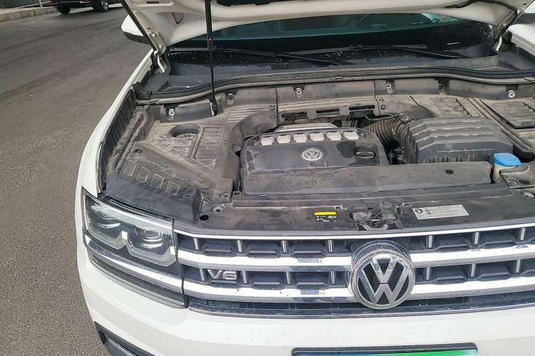 Used Volkswagen Teramont 2017 530 V6 Four-Wheel Drive Flagship Edition Engine Bay Right