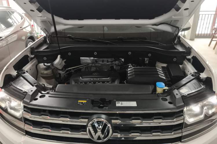 Used Volkswagen Teramont 2017 330TSI Two-Wheel-Drive Luxury Edition Engine Bay