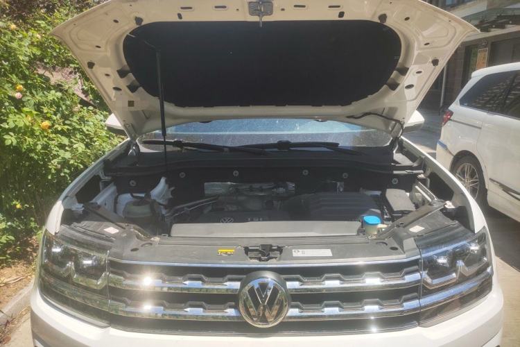 Used Volkswagen Teramont 2017 380TSI Four-Wheel Drive Luxury Edition Engine Bay