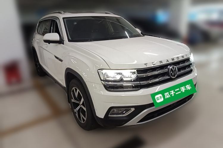 Used Volkswagen Teramont 2017 330TSI Two-Wheel-Drive Luxury Edition Front Right 45 Deg