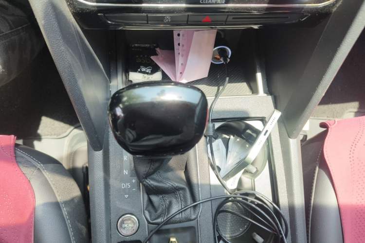 Used Volkswagen Teramont 2017 330TSI Two-Wheel-Drive Comfort Edition Gear Lever