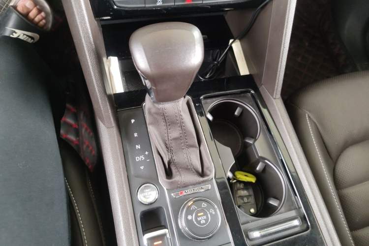 Used Volkswagen Teramont 2017 380TSI Four-Wheel Drive Luxury Edition Gear Lever