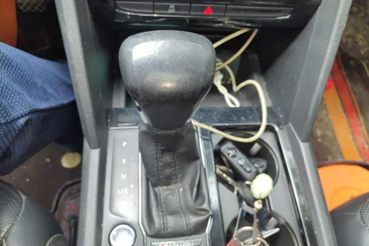 Used Volkswagen Teramont 2017 380TSI Four-Wheel Drive Luxury Edition Gear Lever