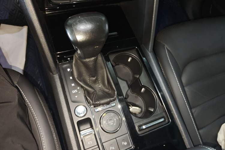 Used Volkswagen Teramont 2017 380TSI Four-Wheel Drive Luxury Edition Gear Lever