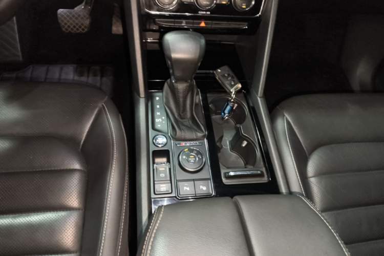 Used Volkswagen Teramont 2017 380TSI Four-Wheel Drive Luxury Edition Gear Lever