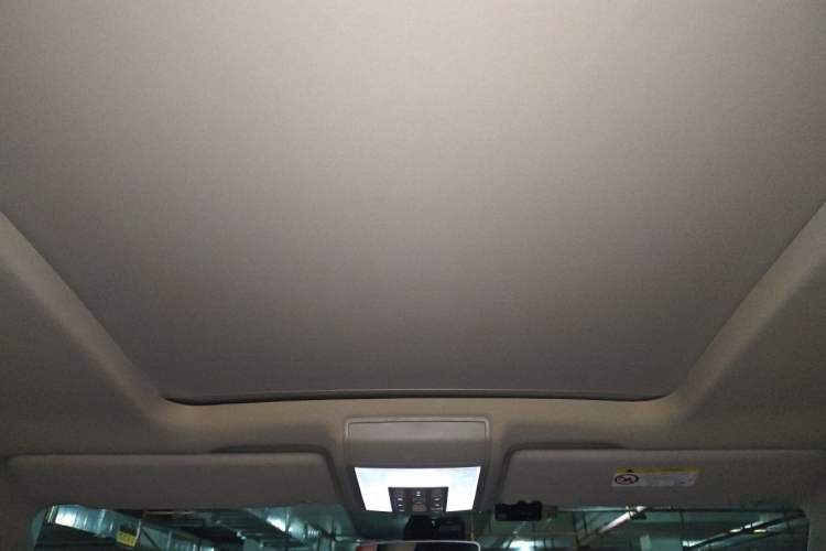 Used Volkswagen Teramont 2017 530 V6 Four-Wheel Drive Luxury Edition Headliner