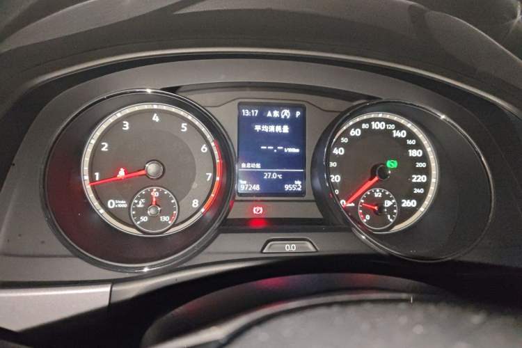 Used Volkswagen Teramont 2017 530 V6 Four-Wheel Drive Luxury Edition Instrument Cluster
