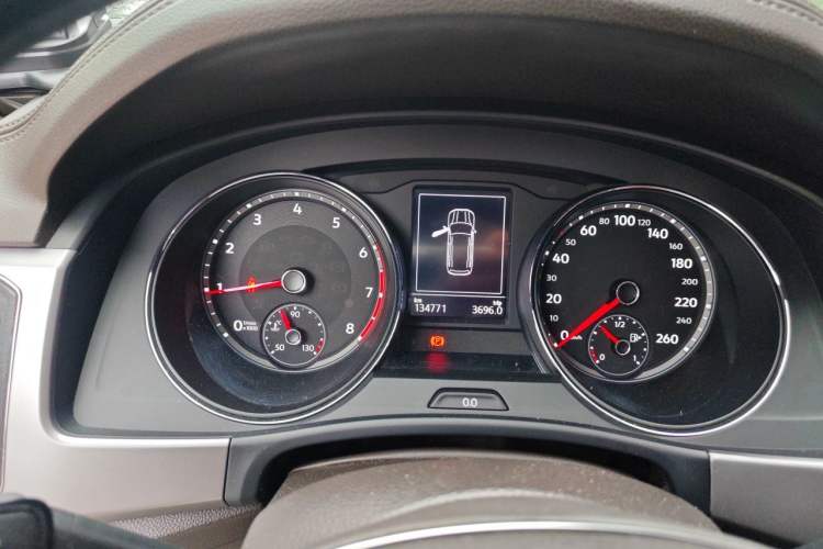Used Volkswagen Teramont 2017 380TSI Four-Wheel Drive Luxury Edition Instrument Cluster