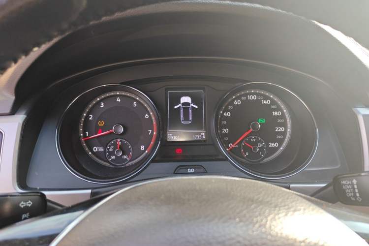 Used Volkswagen Teramont 2017 380TSI Four-Wheel Drive Comfort Edition Instrument Cluster