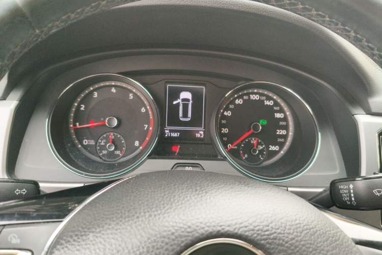 Used Volkswagen Teramont 2017 380TSI Four-Wheel Drive Comfort Edition Instrument Cluster
