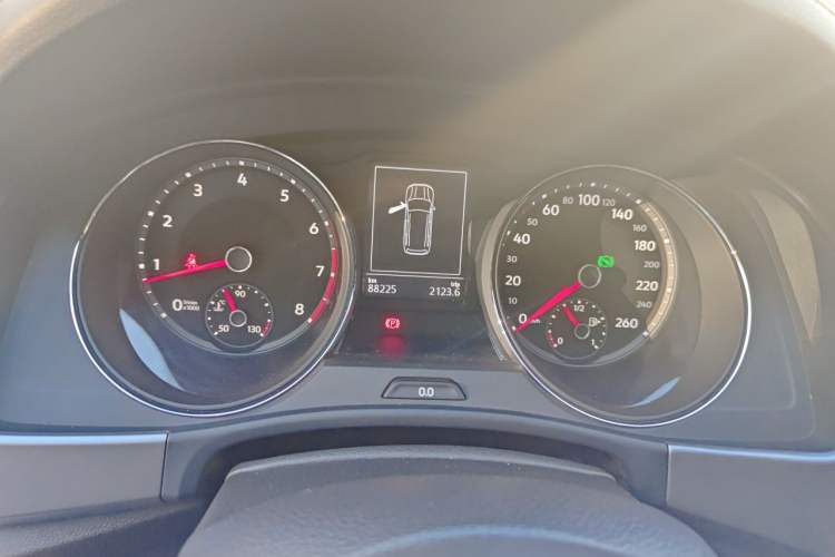 Used Volkswagen Teramont 2017 330TSI Two-Wheel-Drive Luxury Edition Instrument Cluster