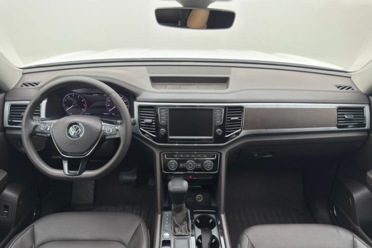 Used Volkswagen Teramont 2017 330TSI Two-Wheel-Drive Flagship Edition Interior 1