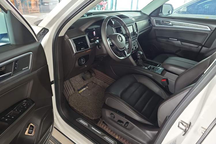 Used Volkswagen Teramont 2017 530 V6 Four-Wheel Drive Flagship Edition Interior 1