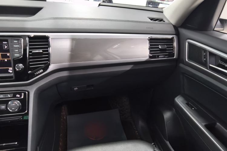 Used Volkswagen Teramont 2017 380TSI Four-Wheel Drive Luxury Edition Interior 10
