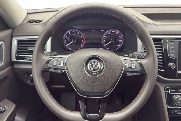 Used Volkswagen Teramont 2017 330TSI Two-Wheel-Drive Flagship Edition Interior 12