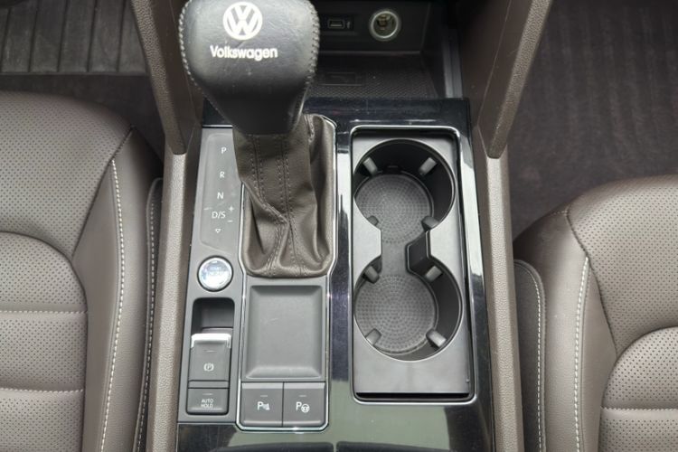Used Volkswagen Teramont 2017 330TSI Two-Wheel-Drive Flagship Edition Interior 14