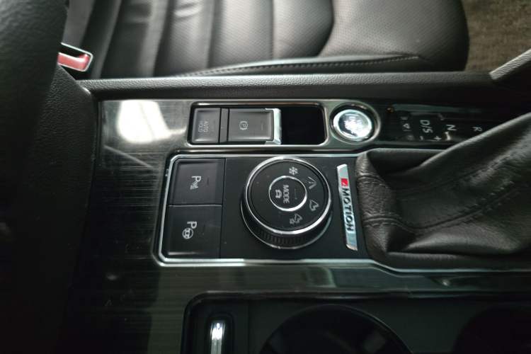 Used Volkswagen Teramont 2017 530 V6 Four-Wheel Drive Flagship Edition Interior 6