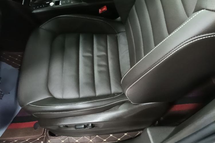 Used Volkswagen Teramont 2017 380TSI Four-Wheel Drive Luxury Edition Left Front Seat
