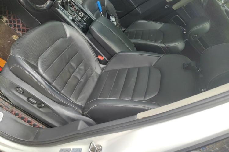 Used Volkswagen Teramont 2017 380TSI Four-Wheel Drive Luxury Edition Left Front Seat