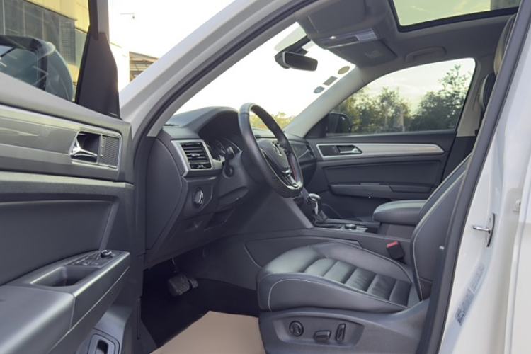 Used Volkswagen Teramont 2017 380TSI Four-Wheel Drive Luxury Edition Left Front Seat