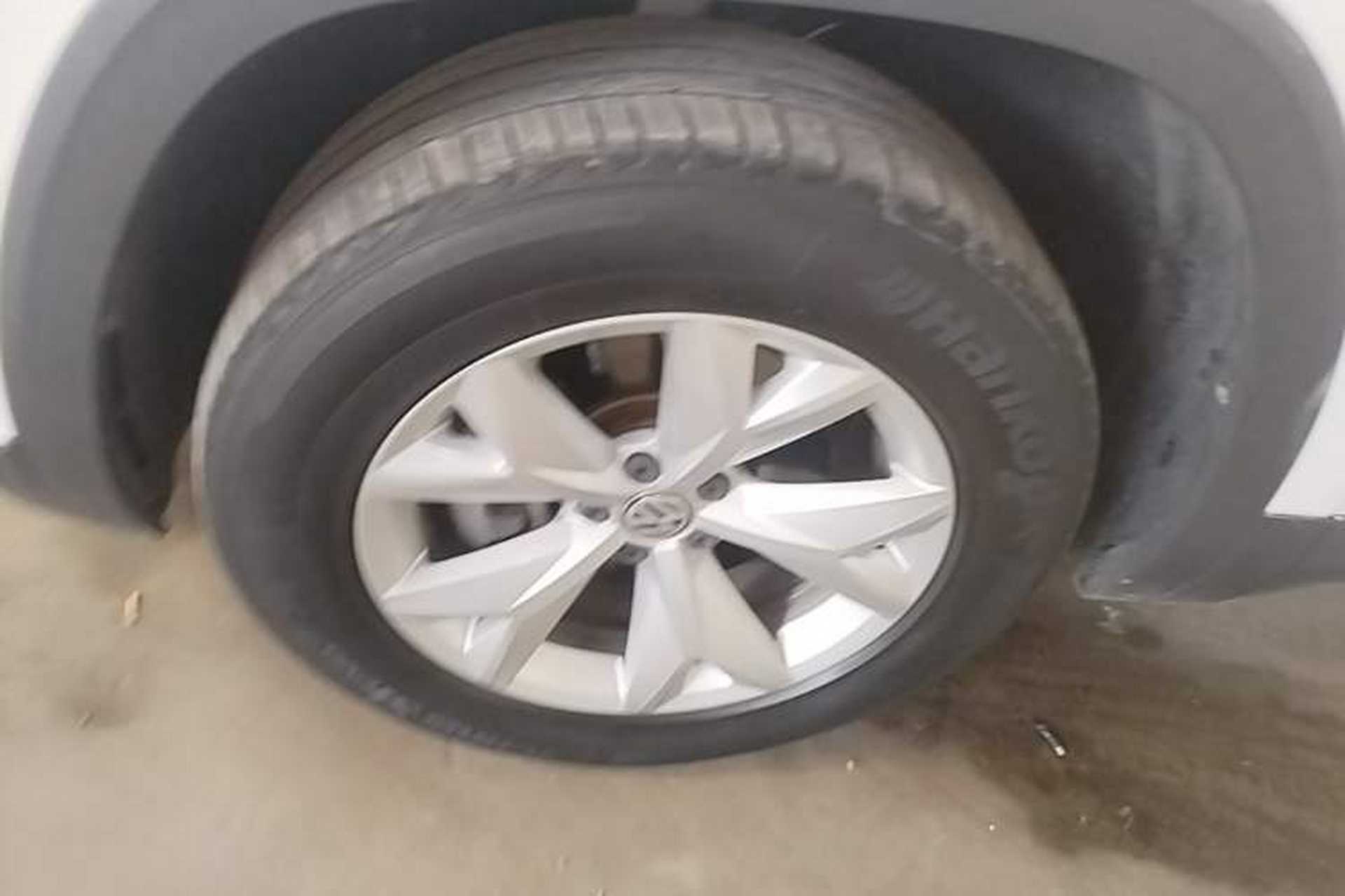Used Volkswagen Teramont 2017 380TSI Four-Wheel Drive Comfort Edition Left Front Wheel Hub