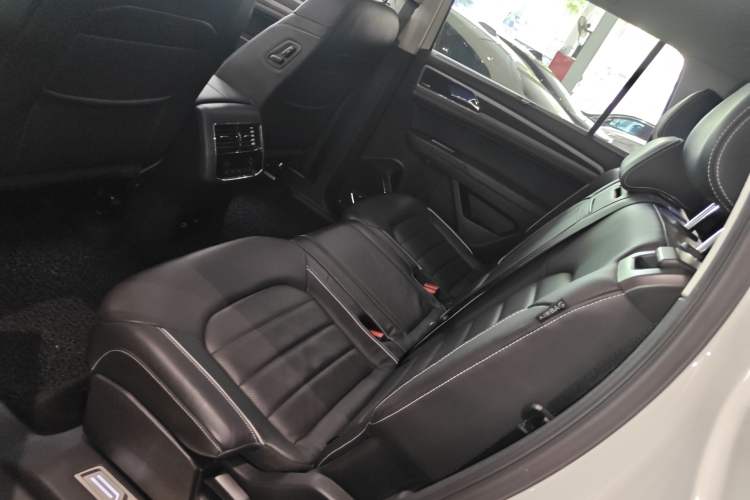 Used Volkswagen Teramont 2017 530 V6 Four-Wheel Drive Supreme Flagship Edition Left Rear Seat