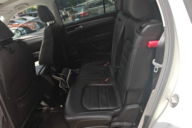Used Volkswagen Teramont 2017 380TSI Four-Wheel Drive Luxury Edition Left Rear Seat