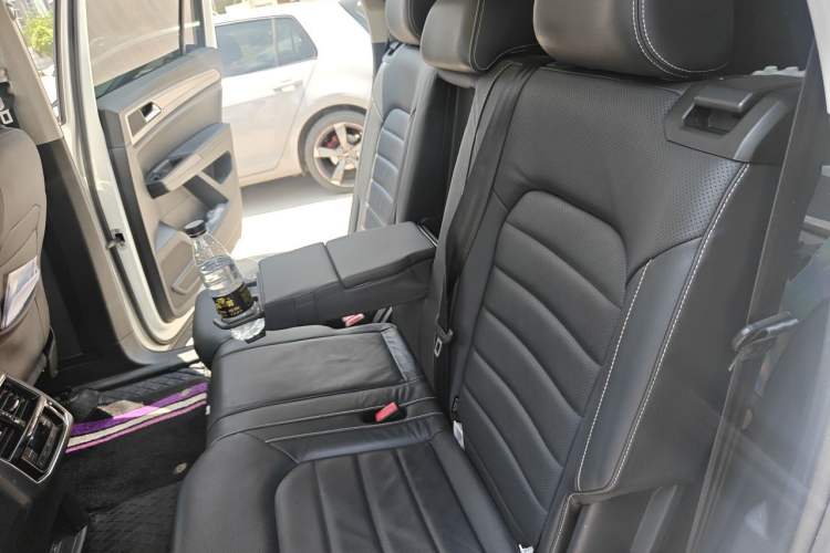 Used Volkswagen Teramont 2017 380TSI Four-Wheel Drive Luxury Edition Left Rear Seat