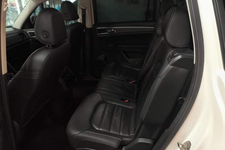 Used Volkswagen Teramont 2017 380TSI Four-Wheel Drive Luxury Edition Left Rear Seat