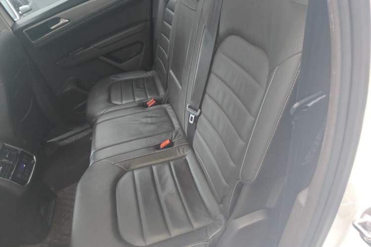 Used Volkswagen Teramont 2017 380TSI Four-Wheel Drive Luxury Edition Left Rear Seat