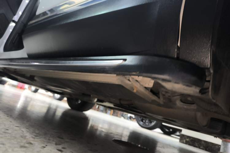 Used Volkswagen Teramont 2017 380TSI Four-Wheel Drive Luxury Edition Left Side Sill