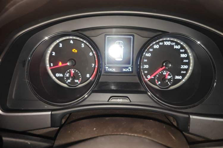 Used Volkswagen Teramont 2017 380TSI Four-Wheel Drive Luxury Edition Odometer Close Up