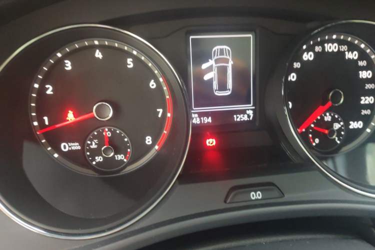 Used Volkswagen Teramont 2017 330TSI Two-Wheel-Drive Luxury Edition Odometer Close Up