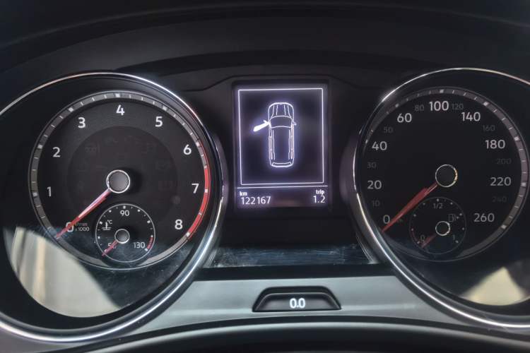 Used Volkswagen Teramont 2017 330TSI Two-Wheel-Drive Luxury Edition Odometer Close Up