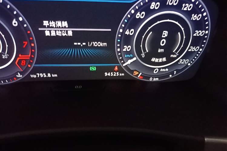 Used Volkswagen Teramont 2017 330TSI Two-Wheel-Drive Luxury Edition Odometer Close Up