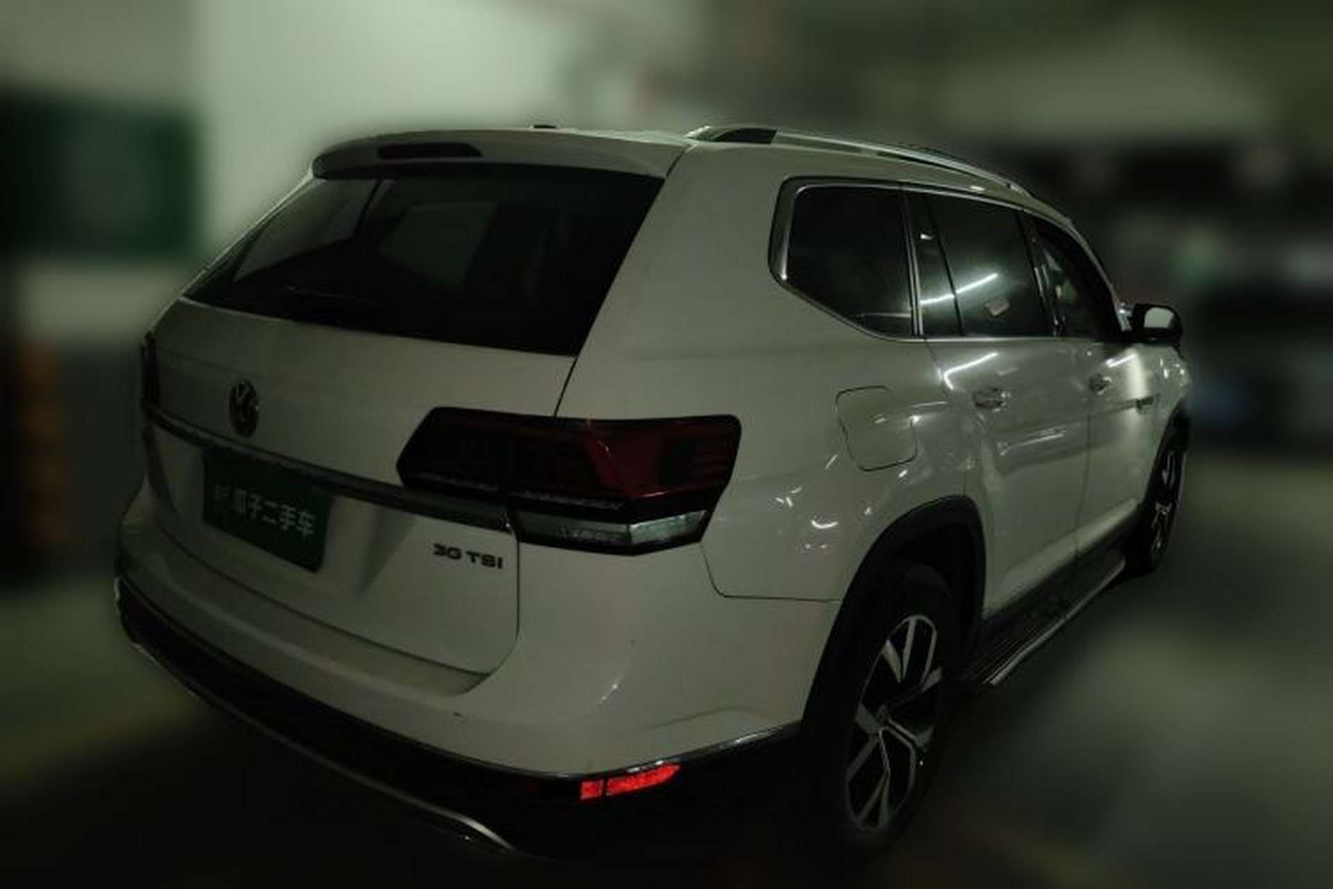 Used Volkswagen Teramont 2017 330TSI Two-Wheel-Drive Luxury Edition Rear Right 45 Deg
