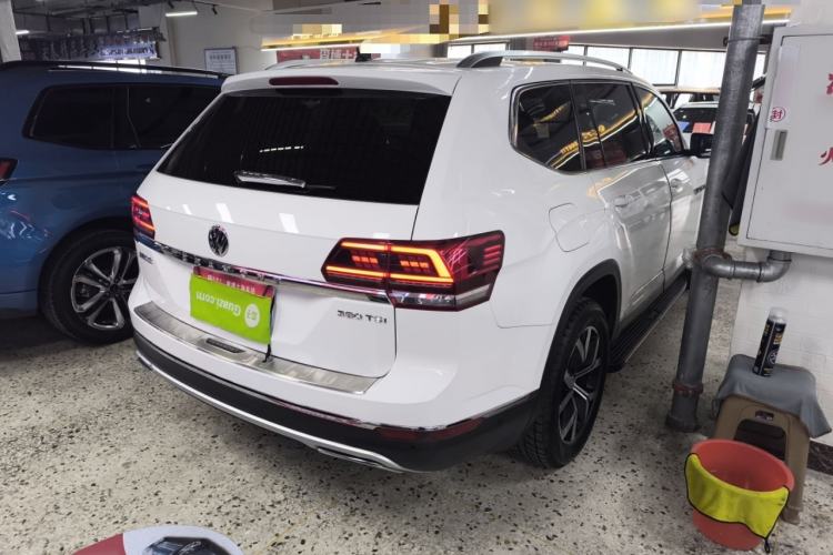 Used Volkswagen Teramont 2017 380TSI Four-Wheel Drive Luxury Edition Rear Right 45 Deg