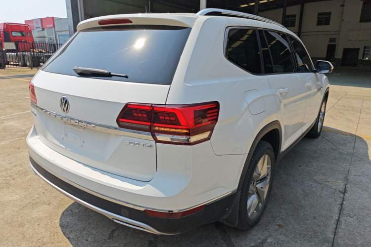 Used Volkswagen Teramont 2017 330TSI Two-Wheel-Drive Flagship Edition Rear Right 45 Deg