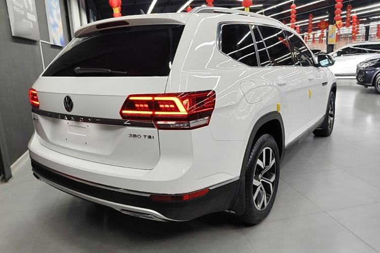 Used Volkswagen Teramont 2017 380TSI Four-Wheel Drive Luxury Edition Rear Right 45 Deg