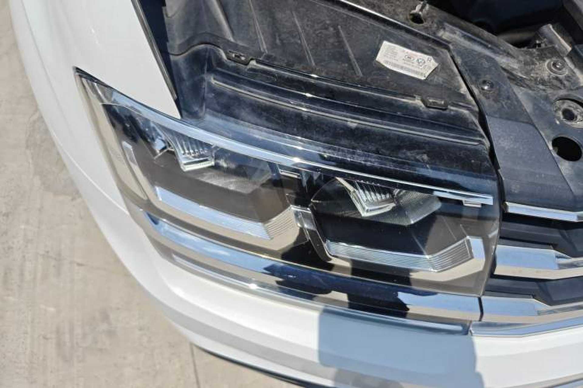 Used Volkswagen Teramont 2017 380TSI Four-Wheel Drive Luxury Edition Right Front Headlight