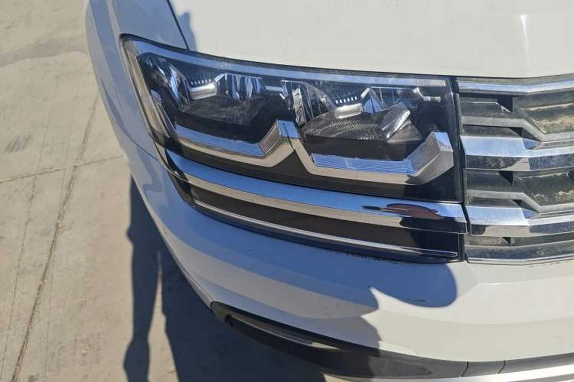 Used Volkswagen Teramont 2017 380TSI Four-Wheel Drive Luxury Edition Right Front Headlight