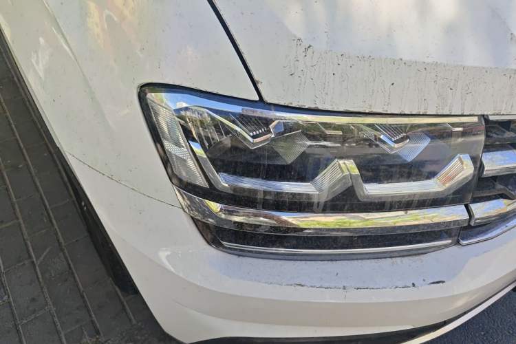 Used Volkswagen Teramont 2017 380TSI Four-Wheel Drive Luxury Edition Right Front Headlight