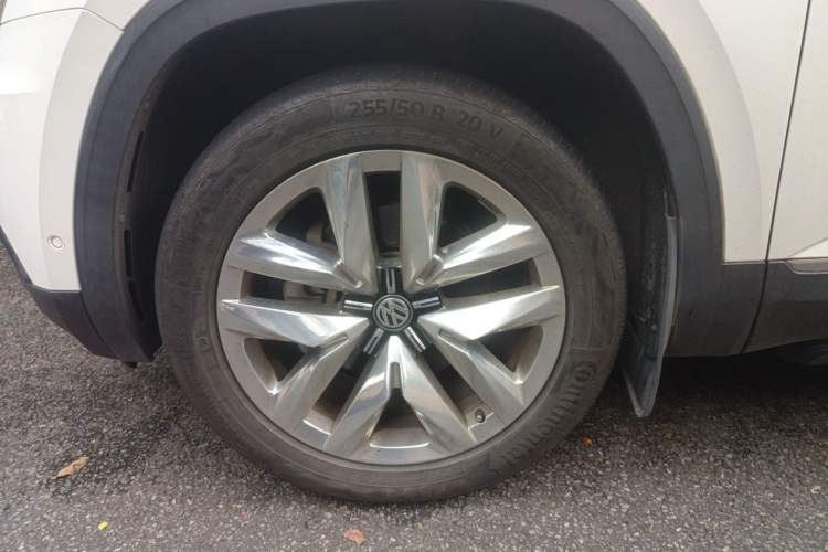 Used Volkswagen Teramont 2017 530 V6 Four-Wheel Drive Flagship Edition Right Front Wheel Hub
