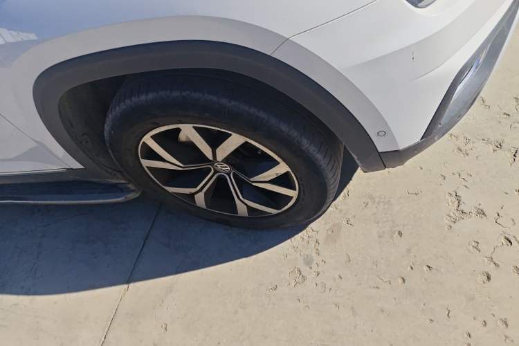 Used Volkswagen Teramont 2017 380TSI Four-Wheel Drive Luxury Edition Right Front Wheel Hub